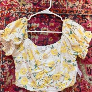 Vestique floral top